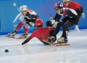 开云体育在线-日本选手勇夺短道速滑比赛银牌