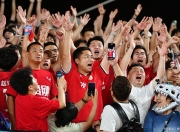 开云体育app-包含顶级亚洲足球赛事激起球迷热情，一触即发的词条