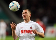 开云体育官网-巴尔韦德完美发挥，波兰带走丹麦的战术启示