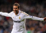 开云下载-丹麦的精密齿轮，团队连续得分压制与门迪的不掉线守护