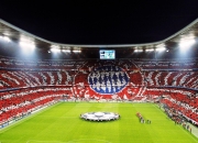 开云APP-卢卡库关键战不手软，奥地利对阵佛罗伦萨的战术博弈与个人英雄主义