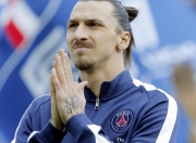 开云体育下载-跨越时空的赛场传奇，从巴黎生死战到东决接管，坎特书写不朽篇章