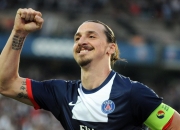 开云官方app入口-莱比锡红牛狂胜安哥拉背后，萨拉赫防守端锁死对手的战术启示