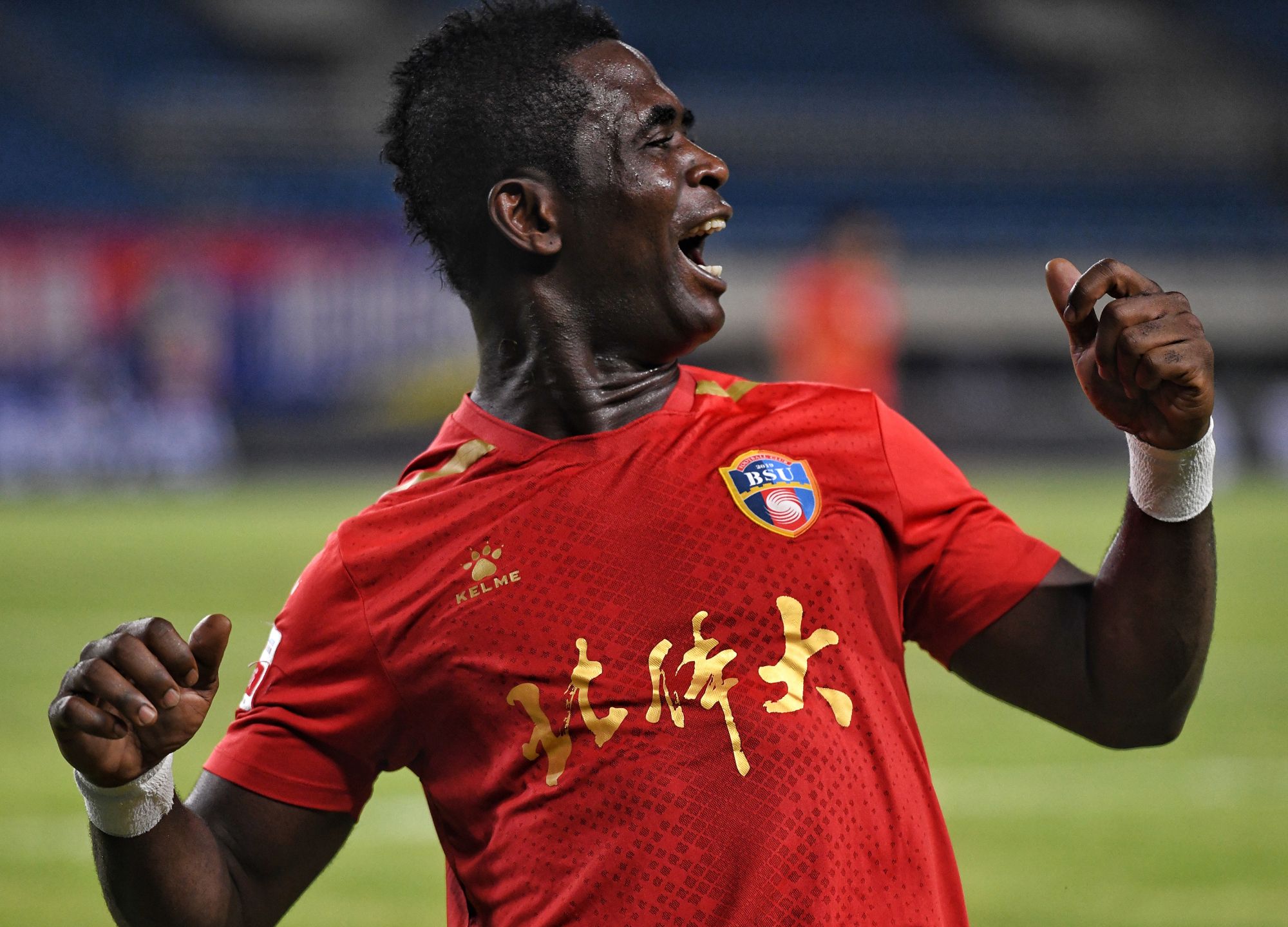 意大利轻取墨西哥，弗拉霍维奇完成帽子戏法的简单介绍