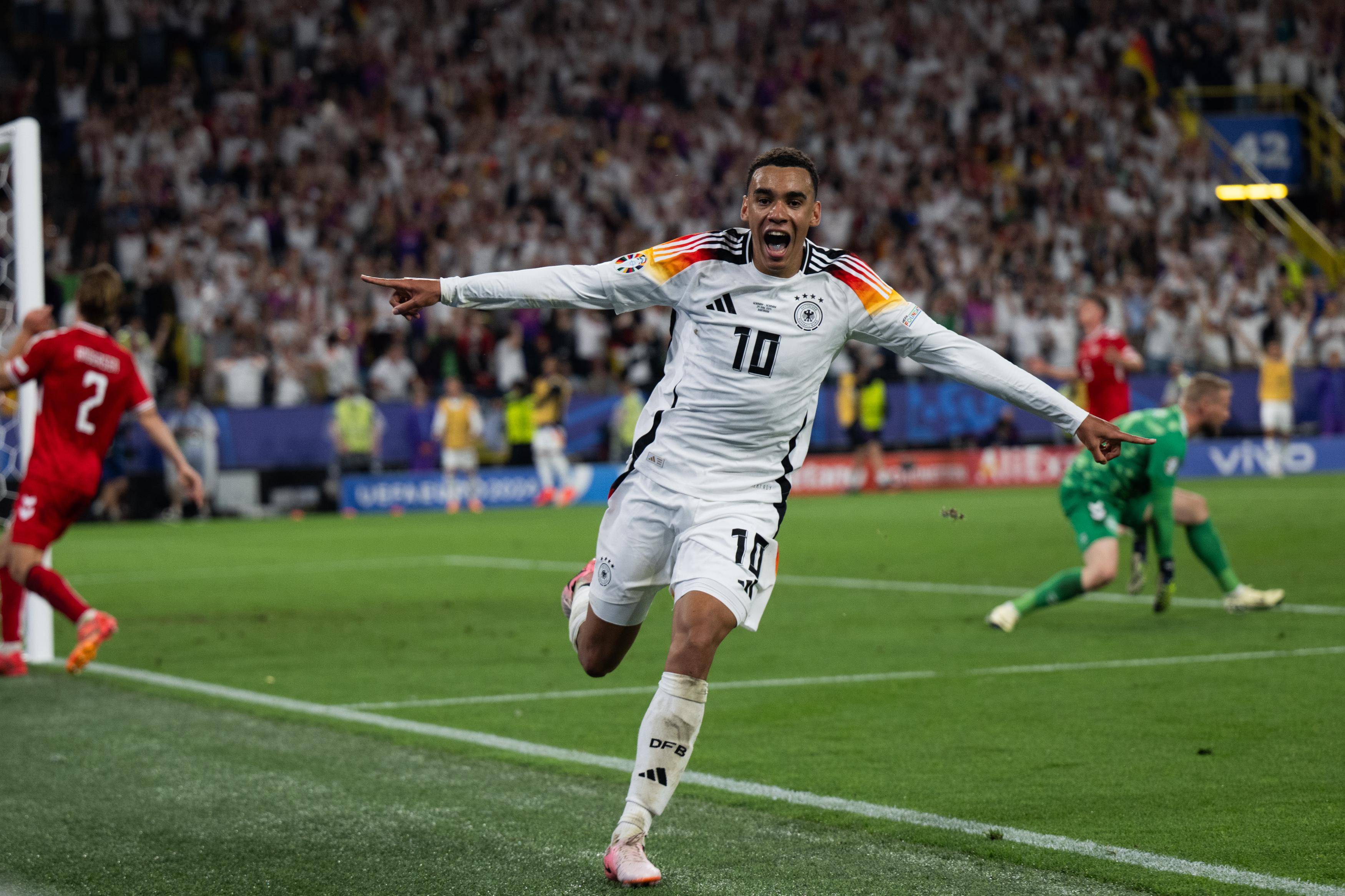 德国选手精湛技艺，成功晋级半决赛