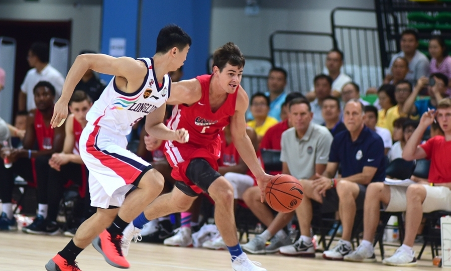 包含运动项目赢家名留青史，现场观众震撼的词条