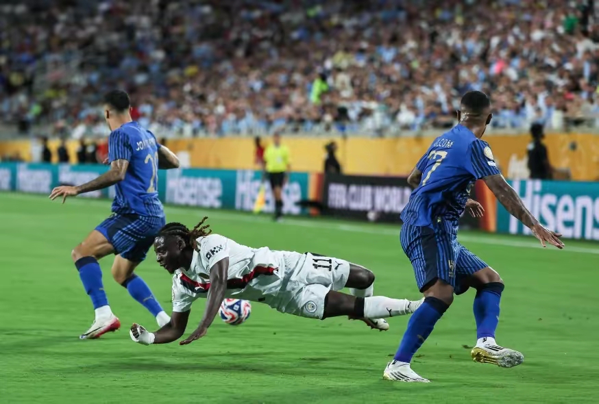 罗马尼亚击败西班牙，晋级半决赛