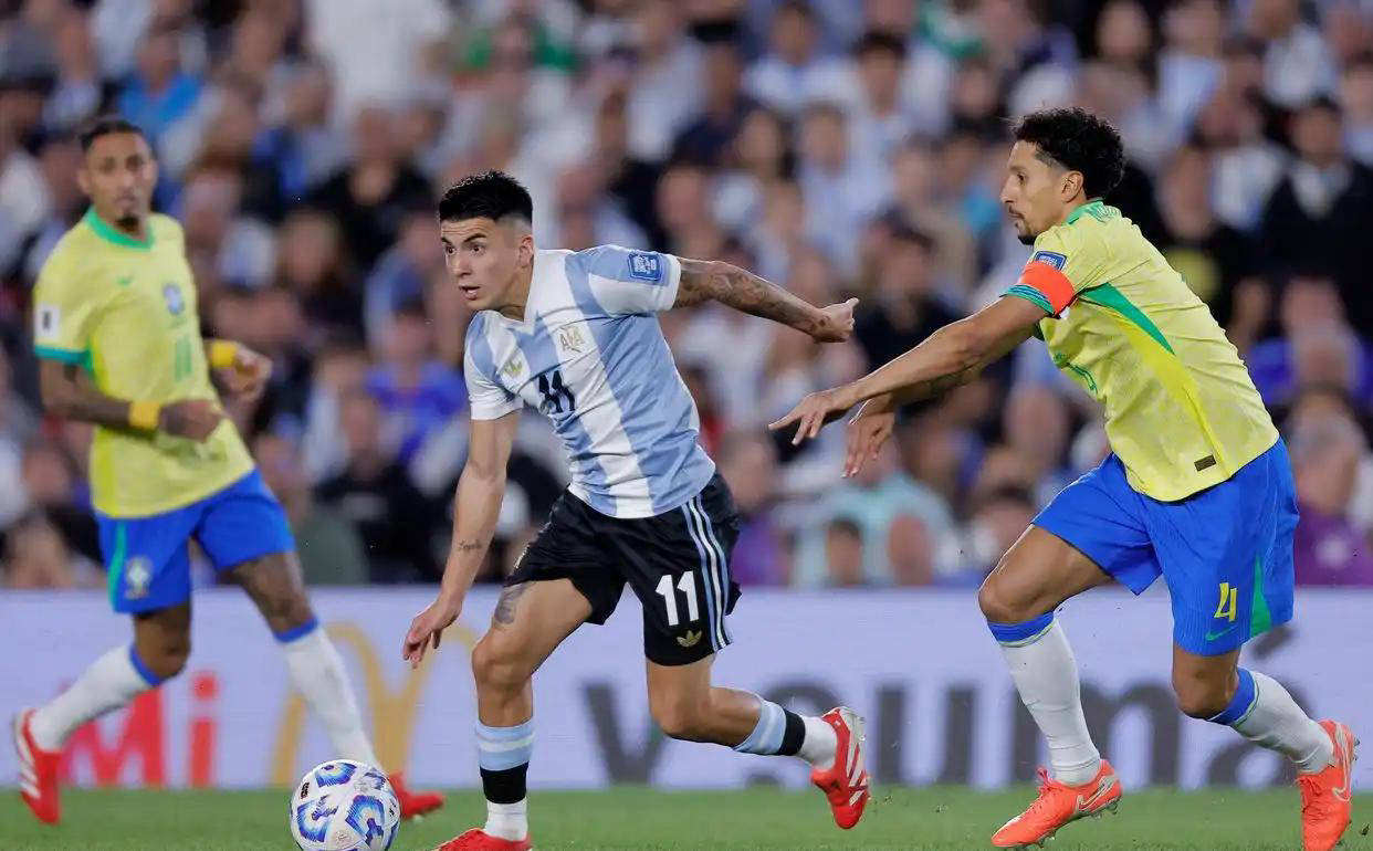 包含阿根廷队不敌巴西，遭受失败的词条