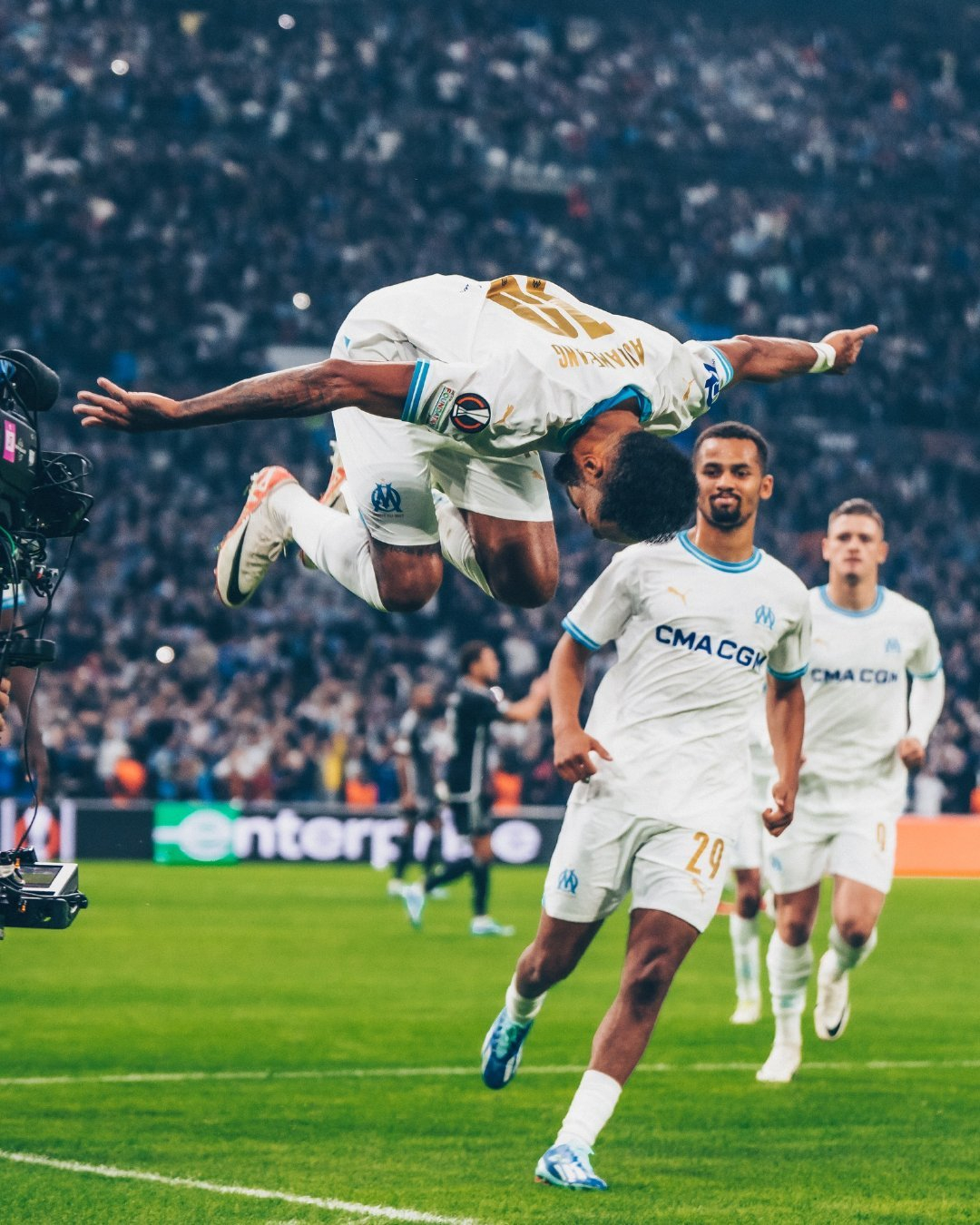 关于曼城客战诺维奇挑战升班马的信息