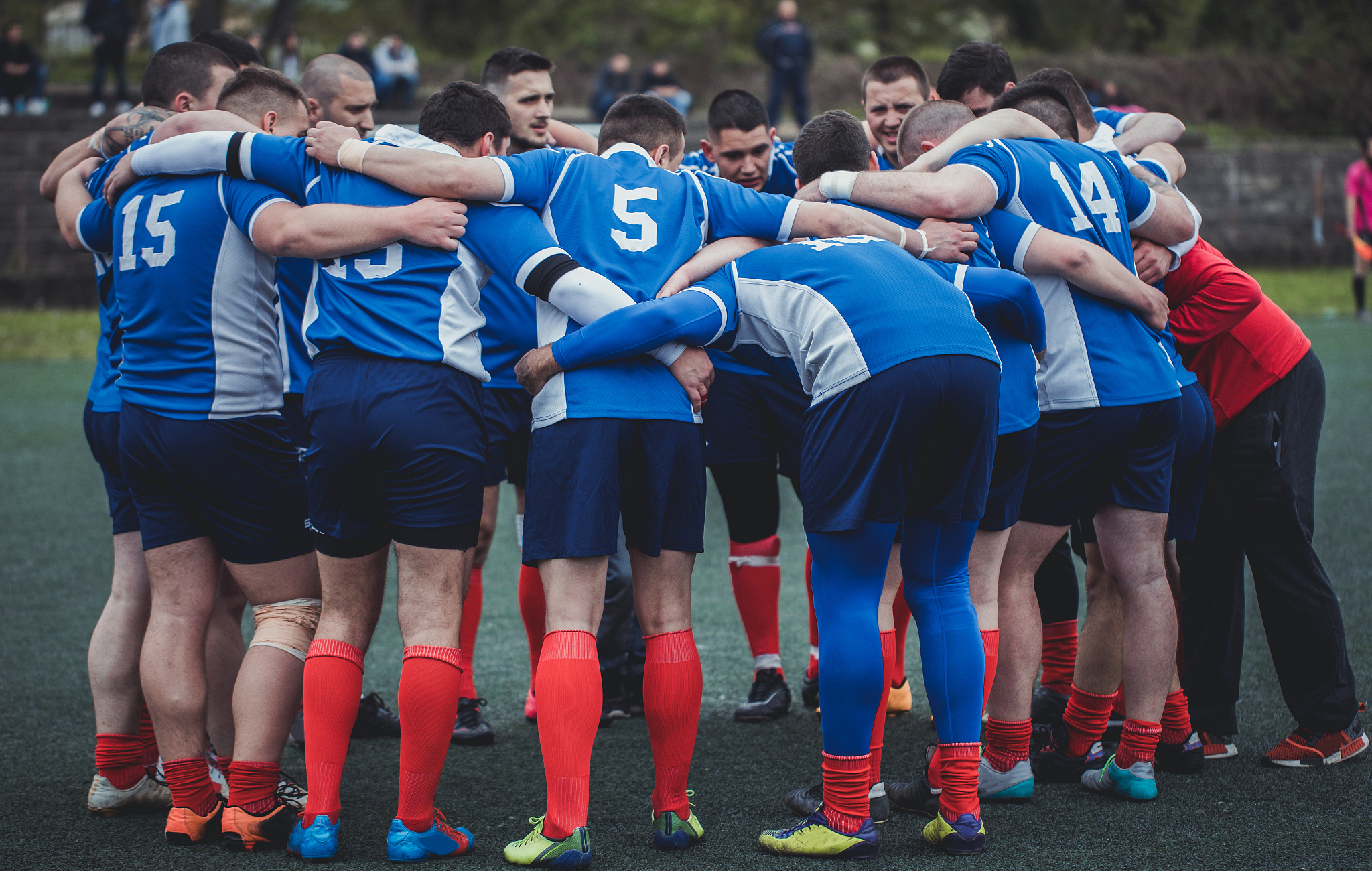 重要比赛前，球队氛围备受关切