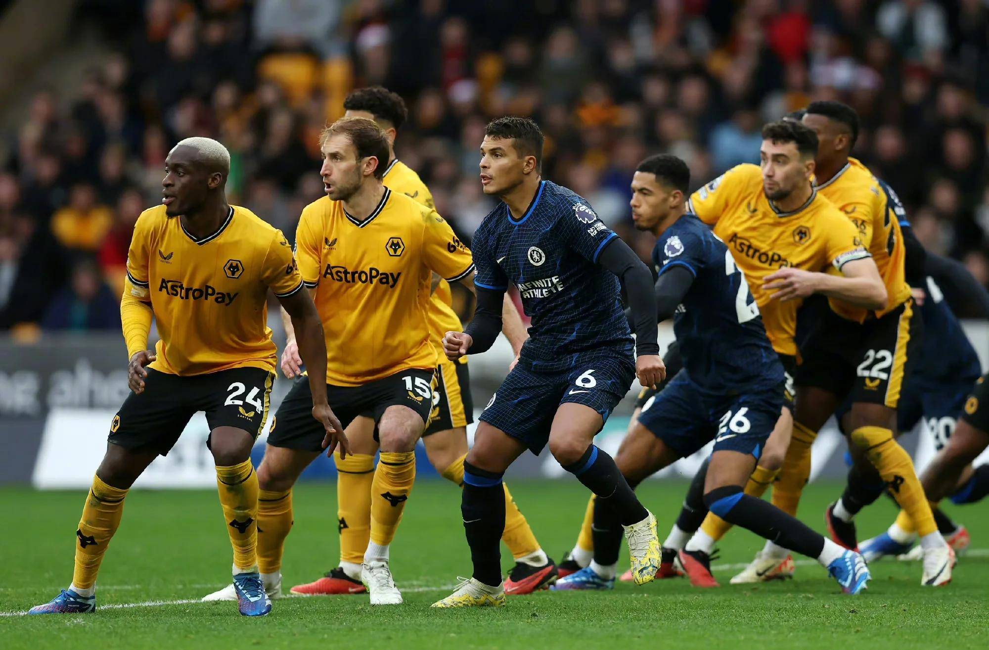 狼队险胜，英格兰足球联赛前景一片光明的简单介绍