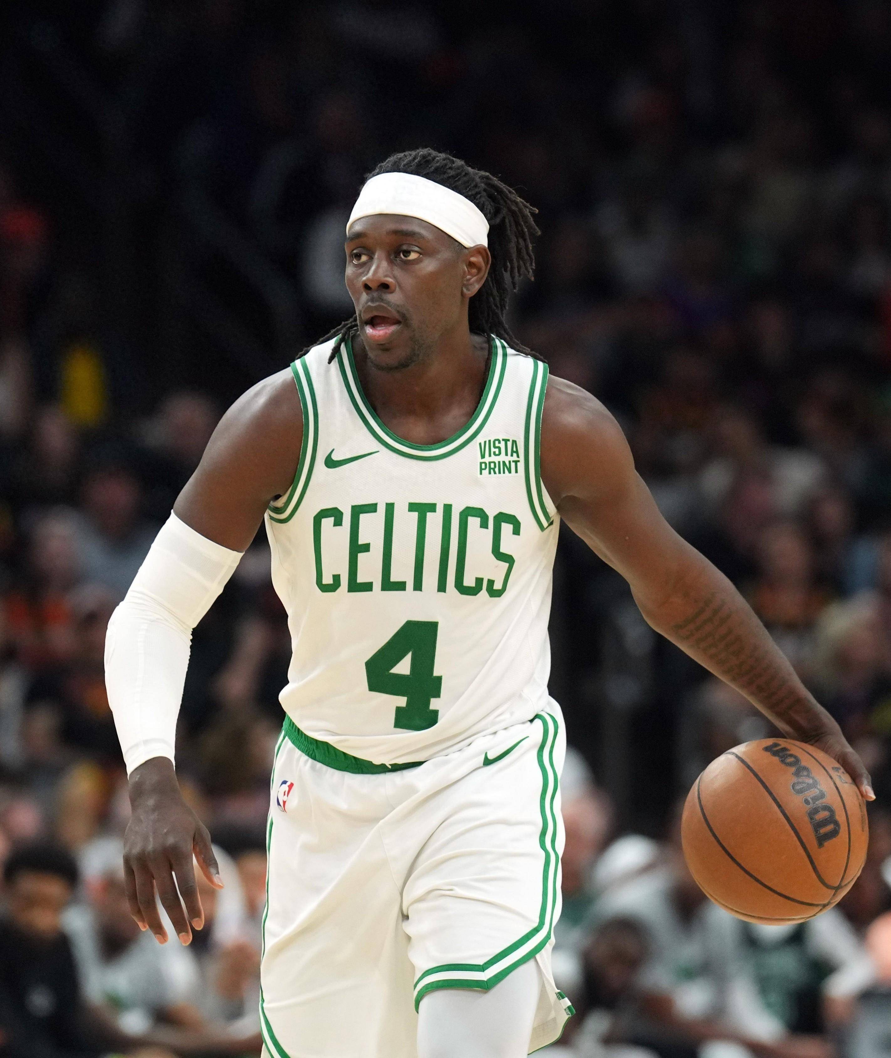 关于凯尔特人B队强势尼克斯，乔治·希尔打破历史纪录的信息