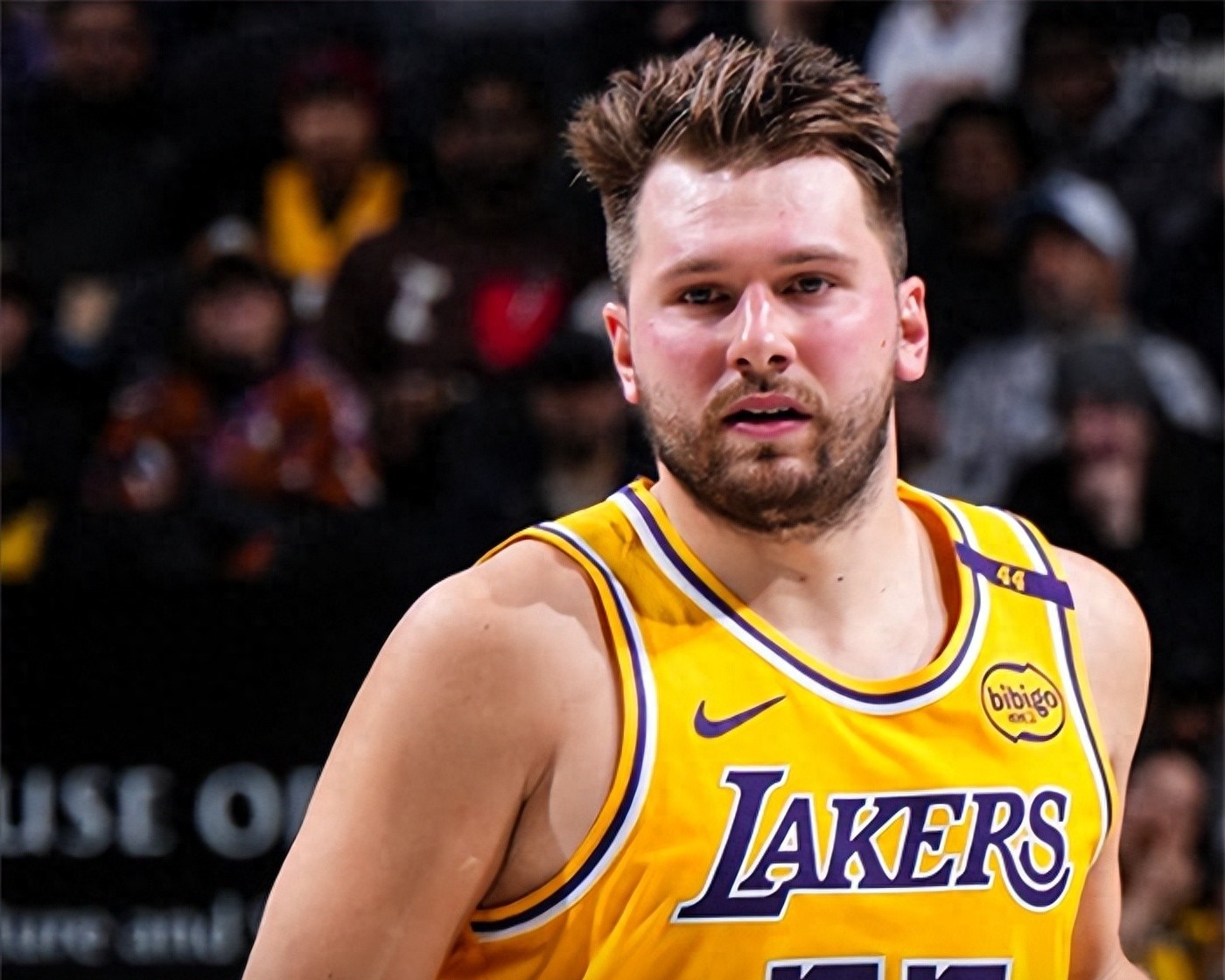 关于雷霆爆冷篮网，东契奇惊艳世界的信息