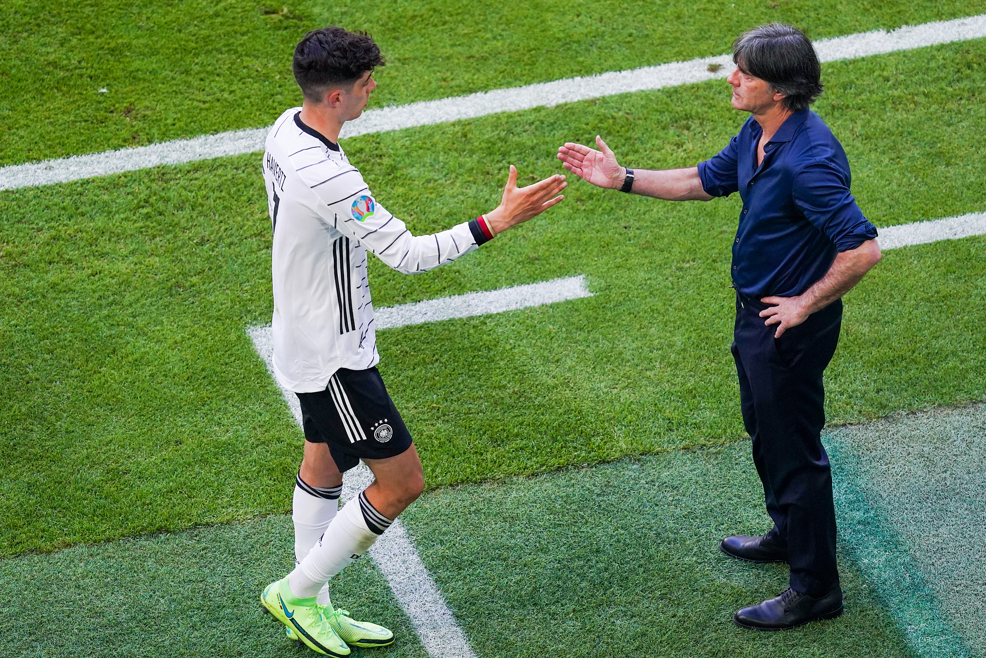 阿根廷逆转巴黎，哈弗茨刷新纪录