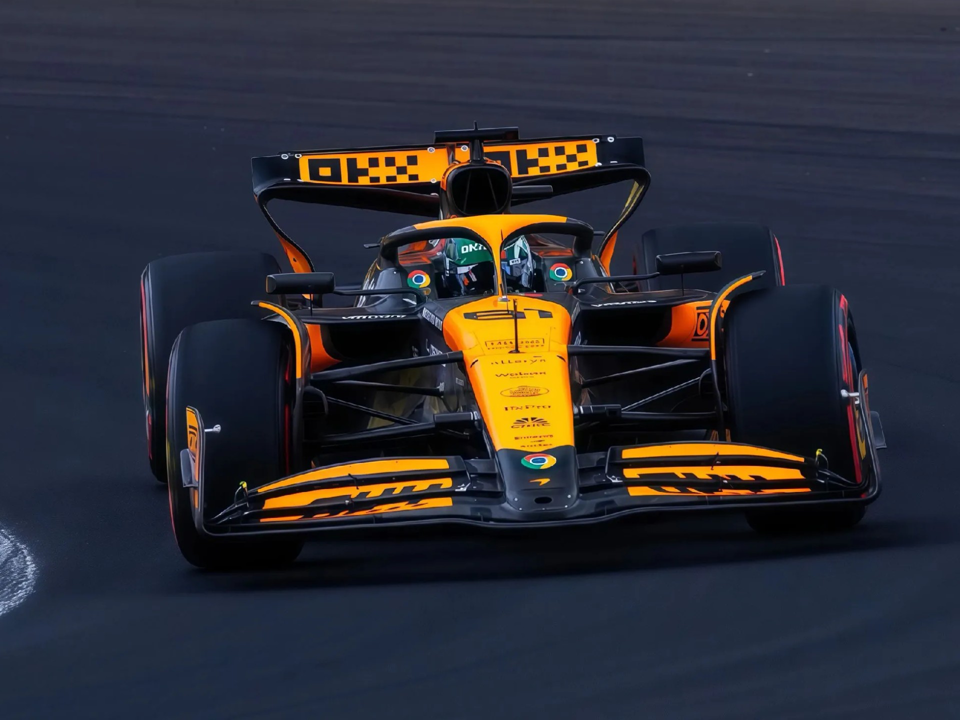 迈凯伦险胜哈斯车队，诺里斯扛起全队的简单介绍