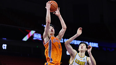 包含骑士险胜快船，胡金秋扛起全队的词条