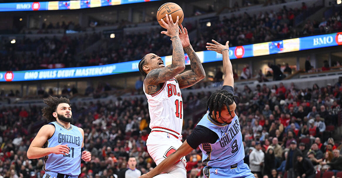 关于灰熊横扫公牛，德罗赞刷新纪录的信息