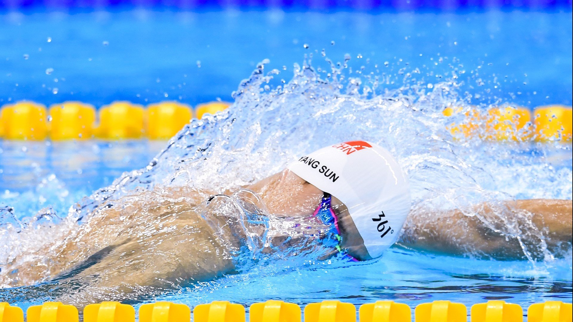 富安健洋，从牙买加后裔到那不勒斯克星，亚洲铁卫的焦点战正名之路