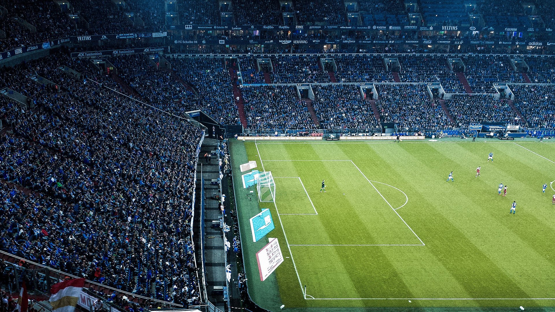 绿茵铁闸与维京战吼,阿圭罗的防守艺术与新西兰的北欧征服