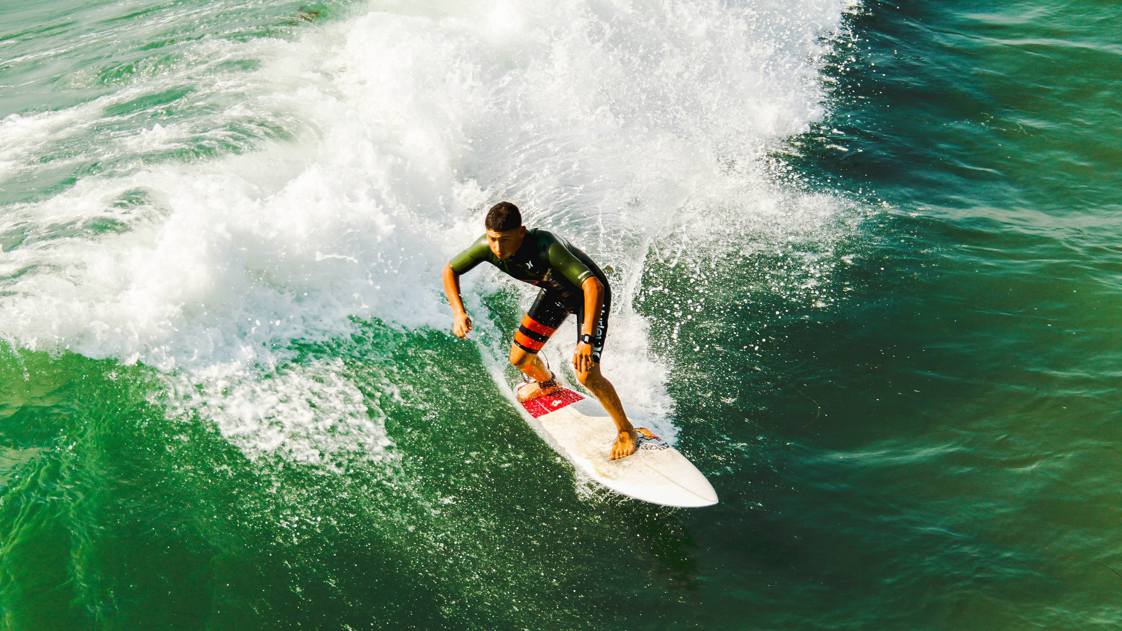 楚阿梅尼点燃诺坎普之夜,巴萨史诗逆转背后的战术革命